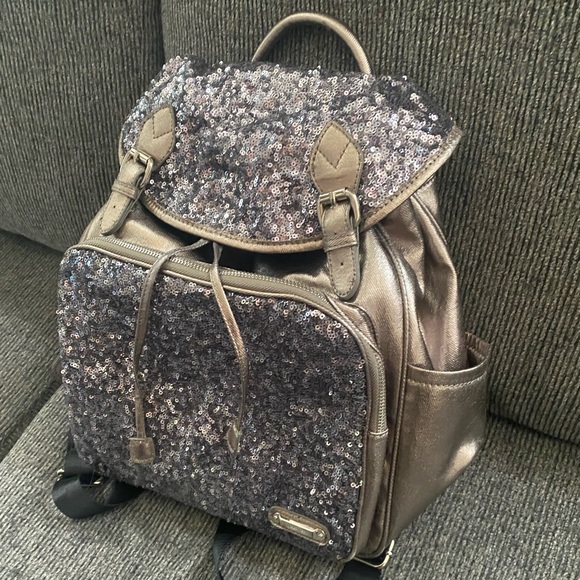 Guess mini silver sequins backpack - Picture 2 of 2